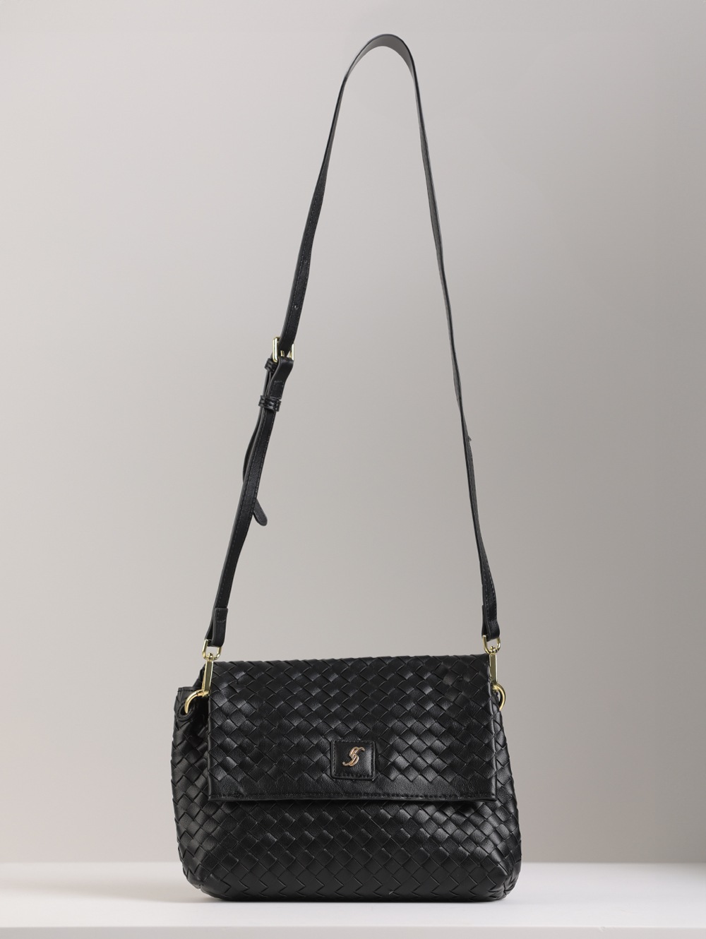 L146 BLACK (1)