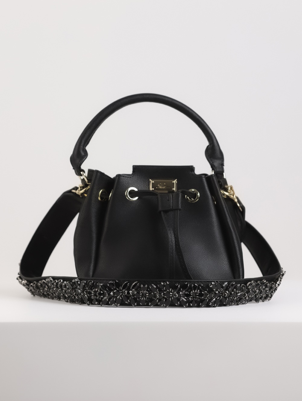 L152 BLACK (1)