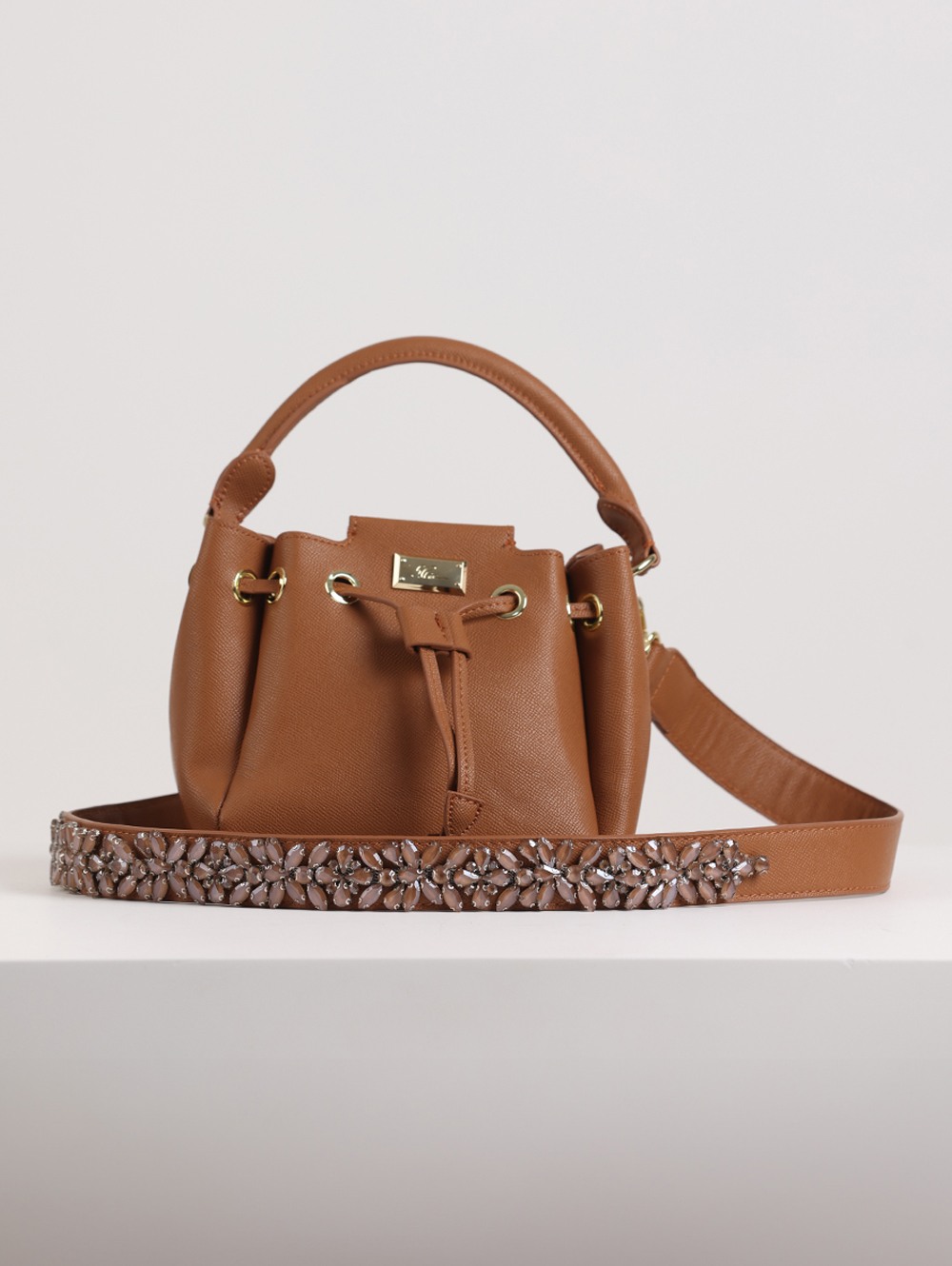 L152 BROWN