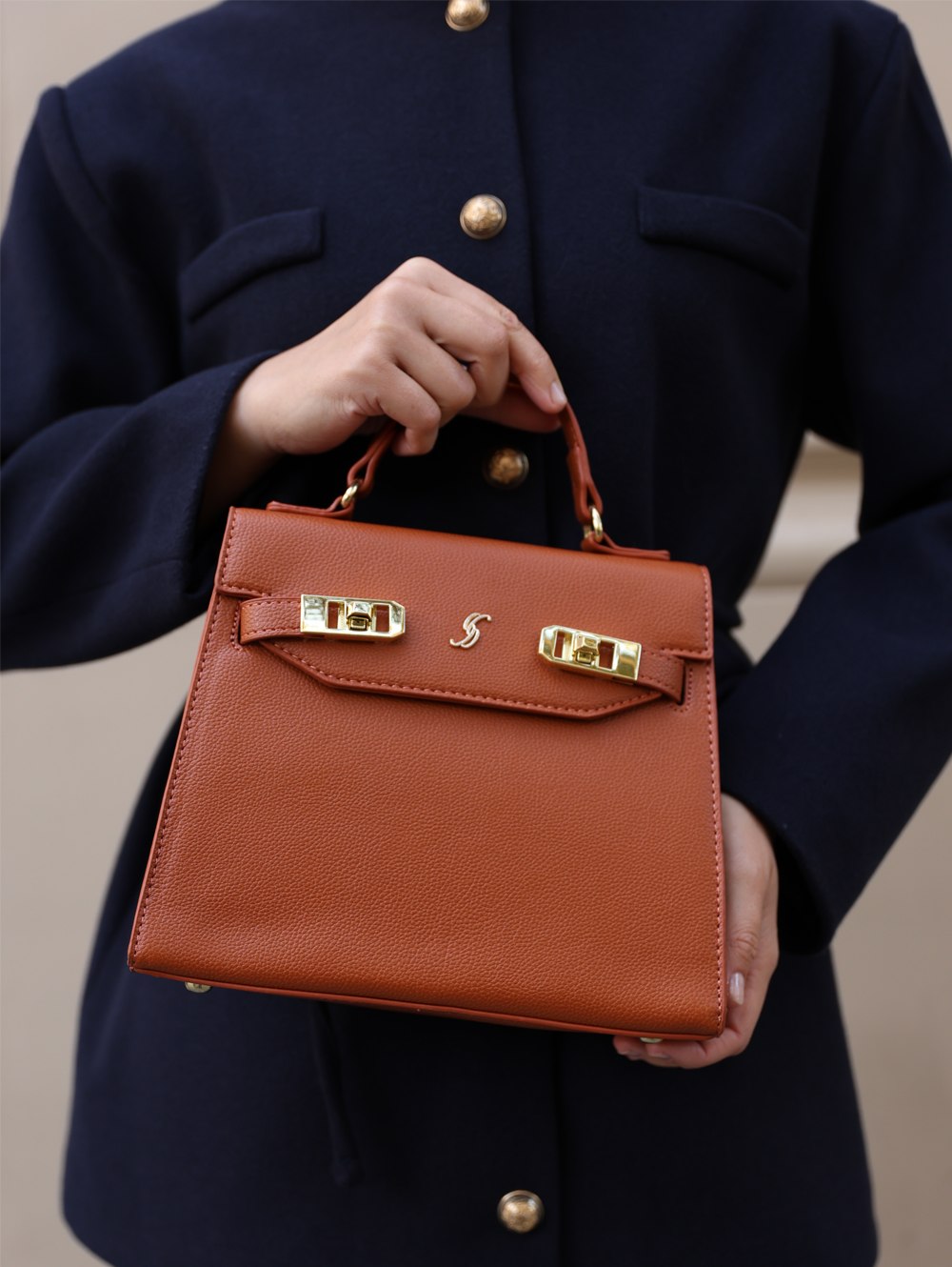 L178 Brown (3)