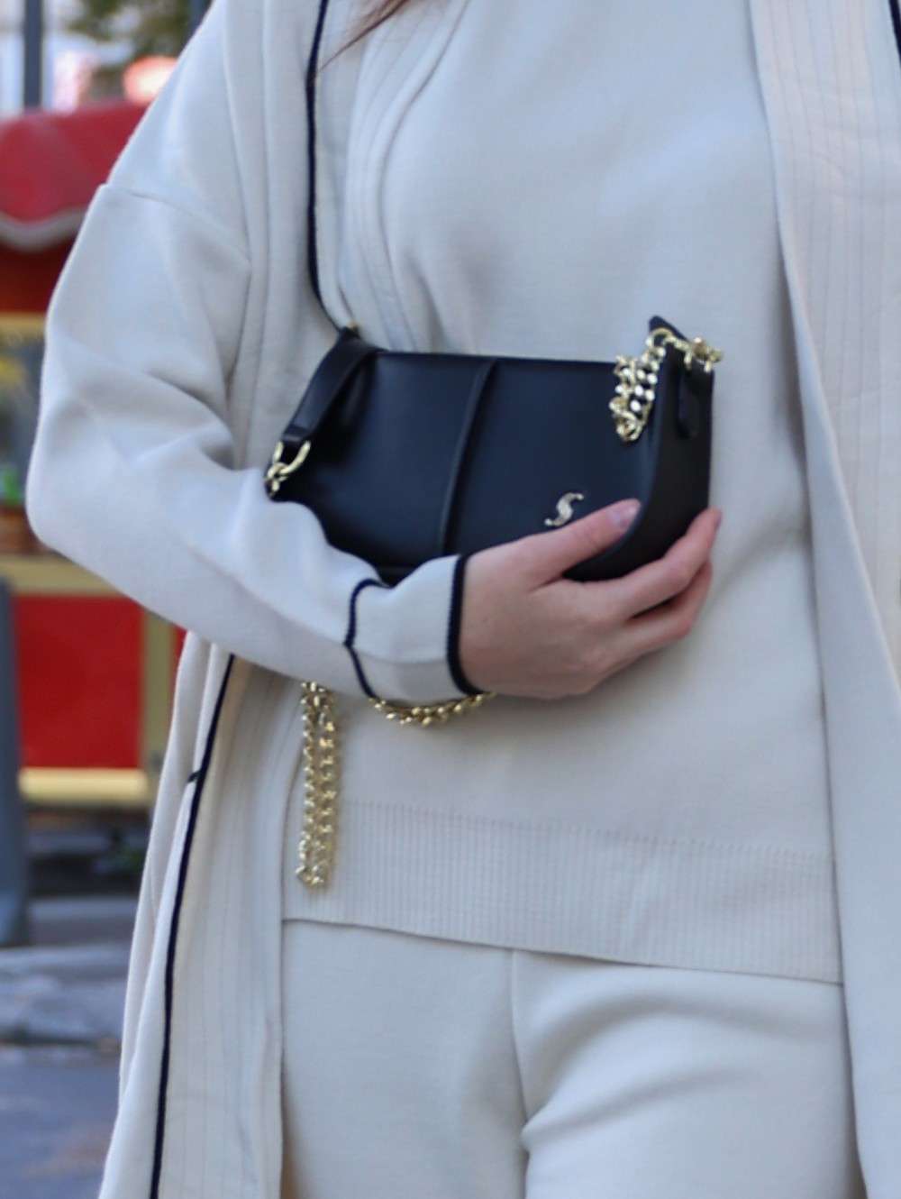 L182 Black (2)