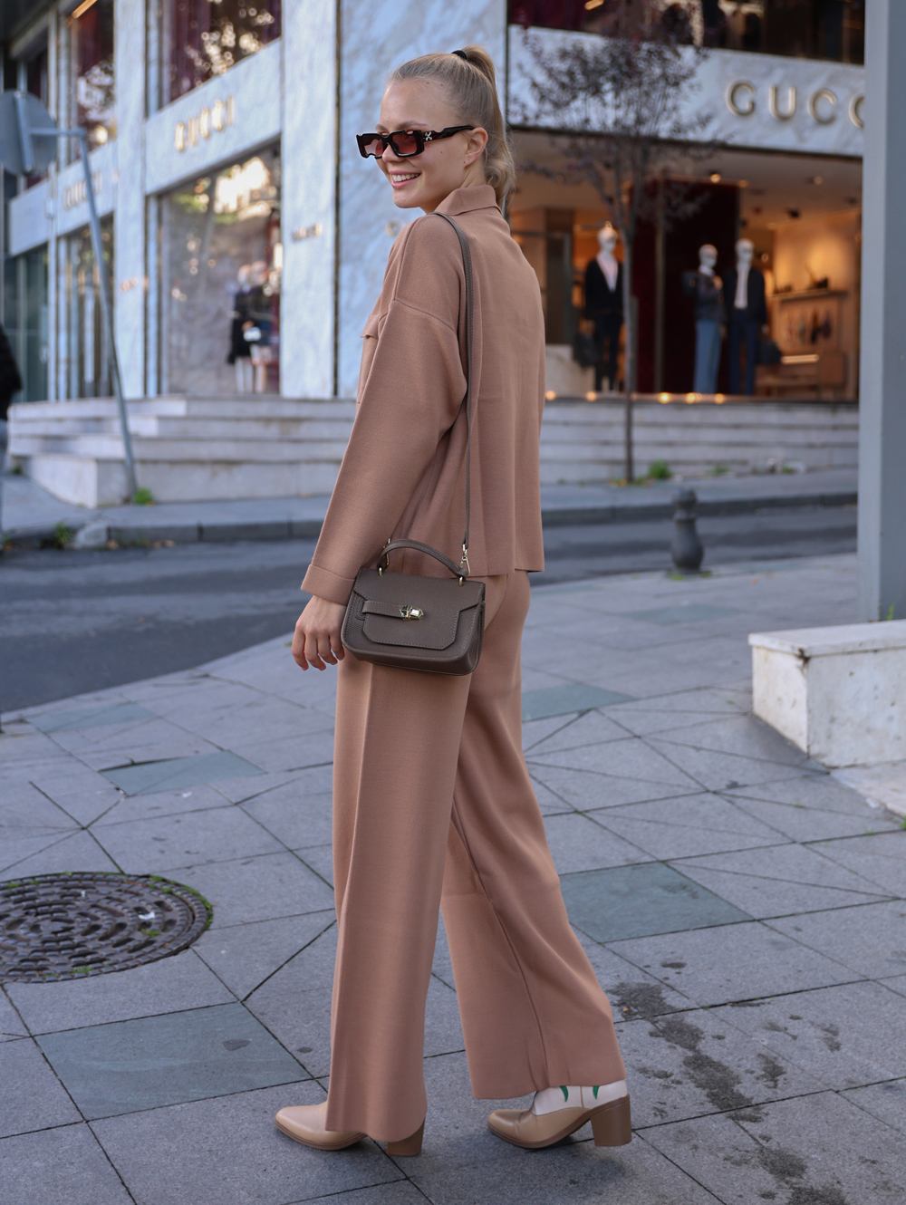 SC-8052 BROWN (3)