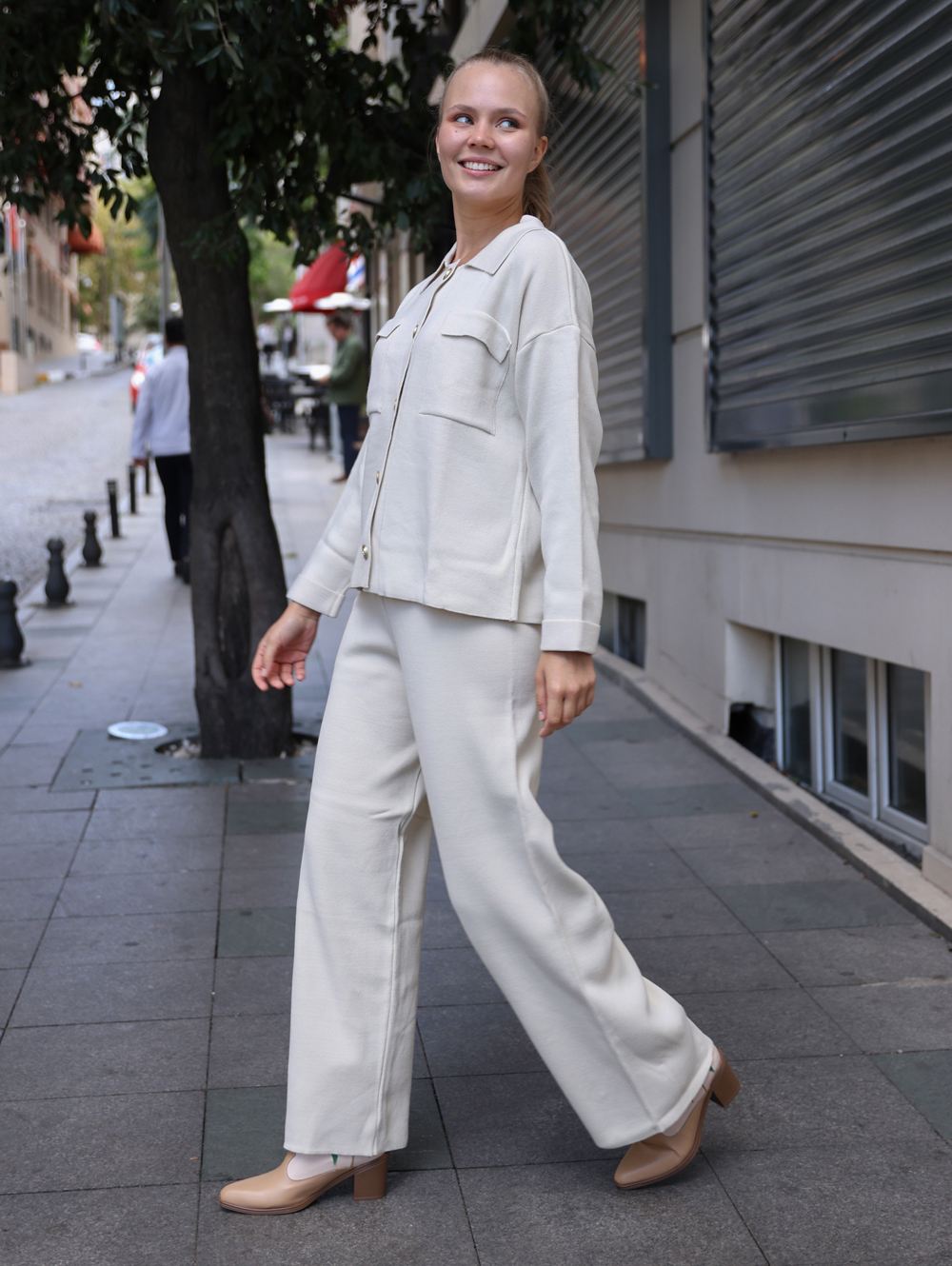 SC-8052 OFF WHITE (1)