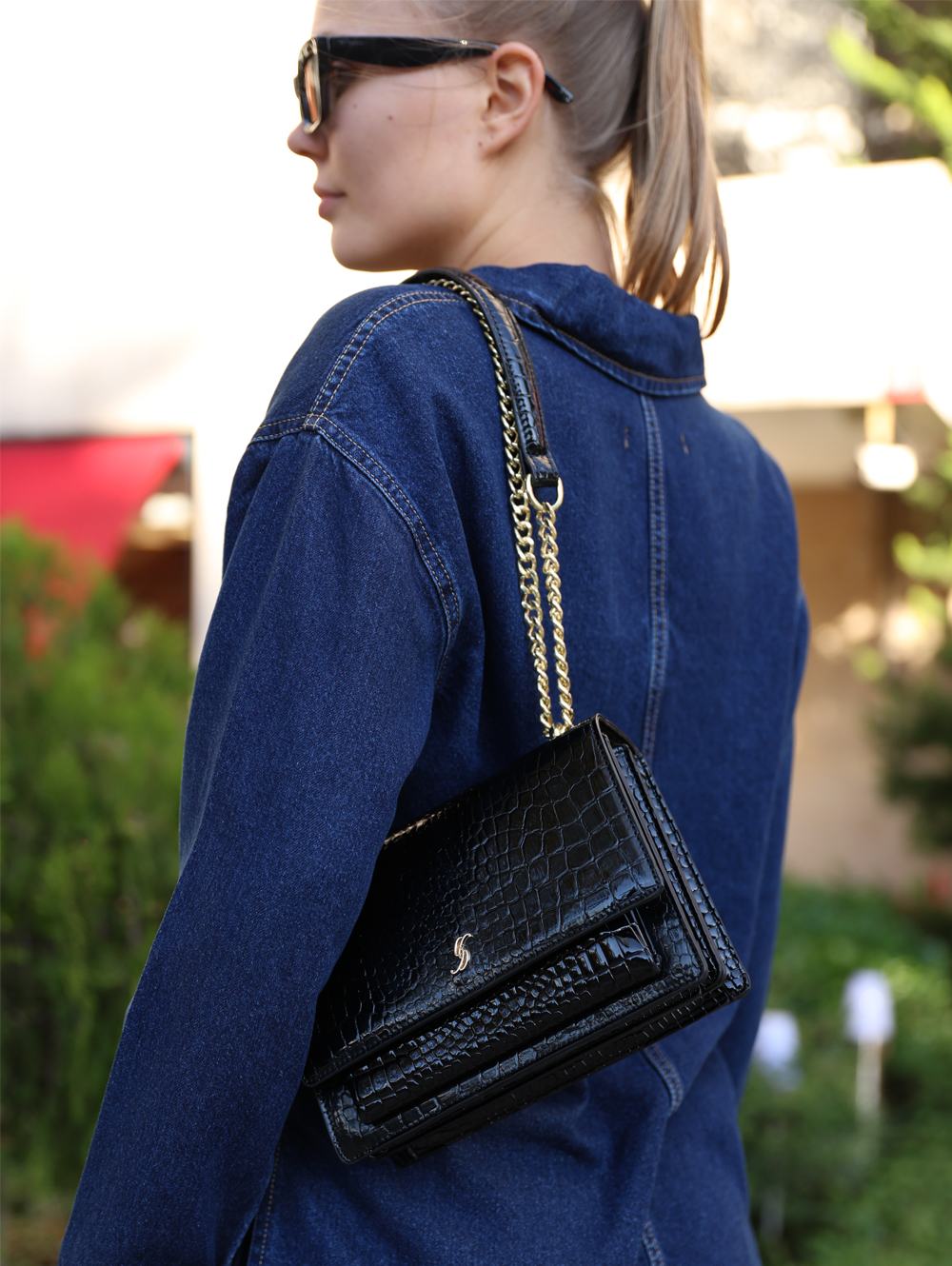 l169 black (1)