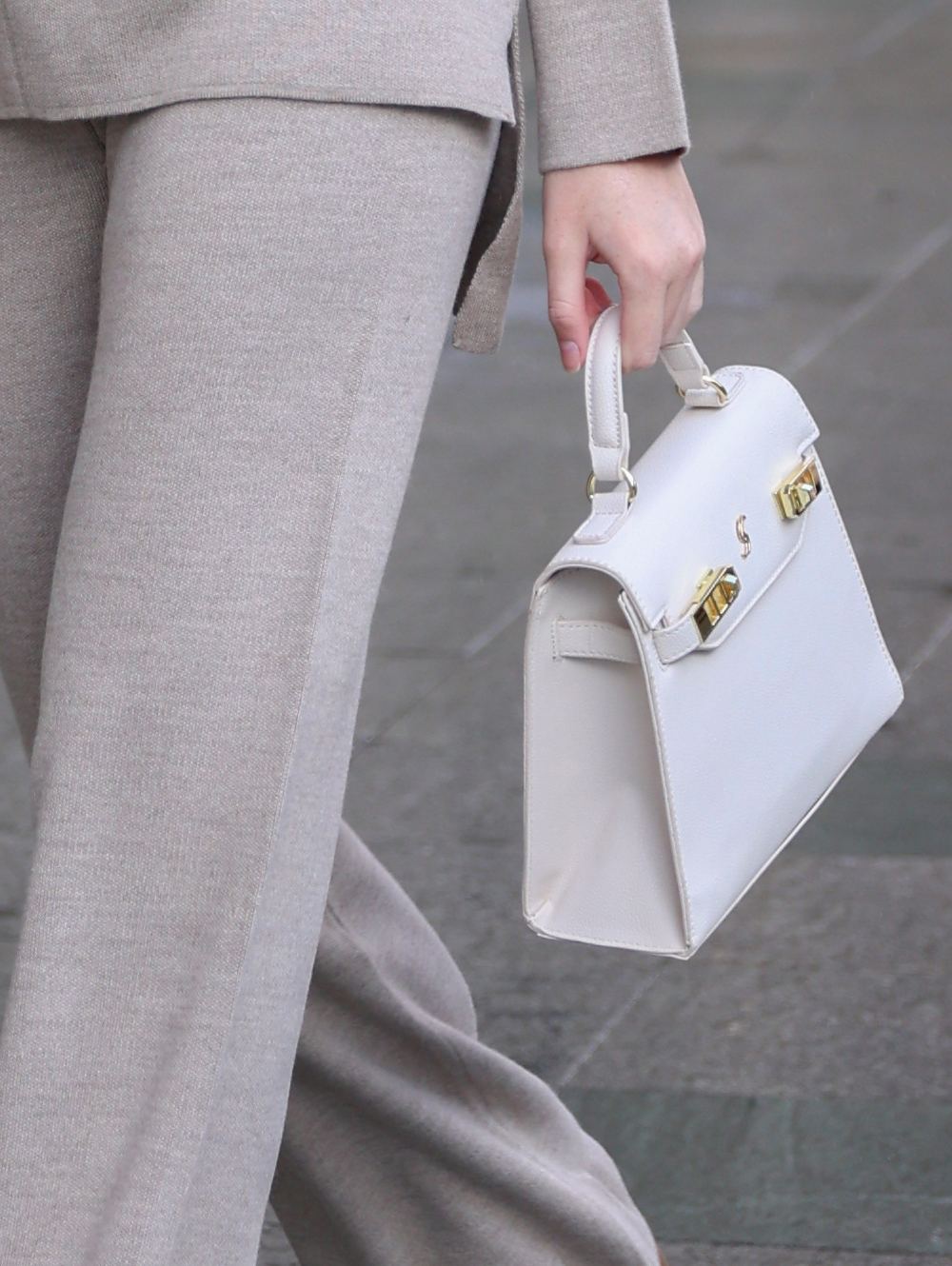 l178 White (4)