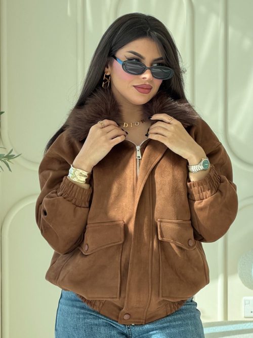 سترة جلد مدبوغ بياقة كاملة بأزرار أمامية